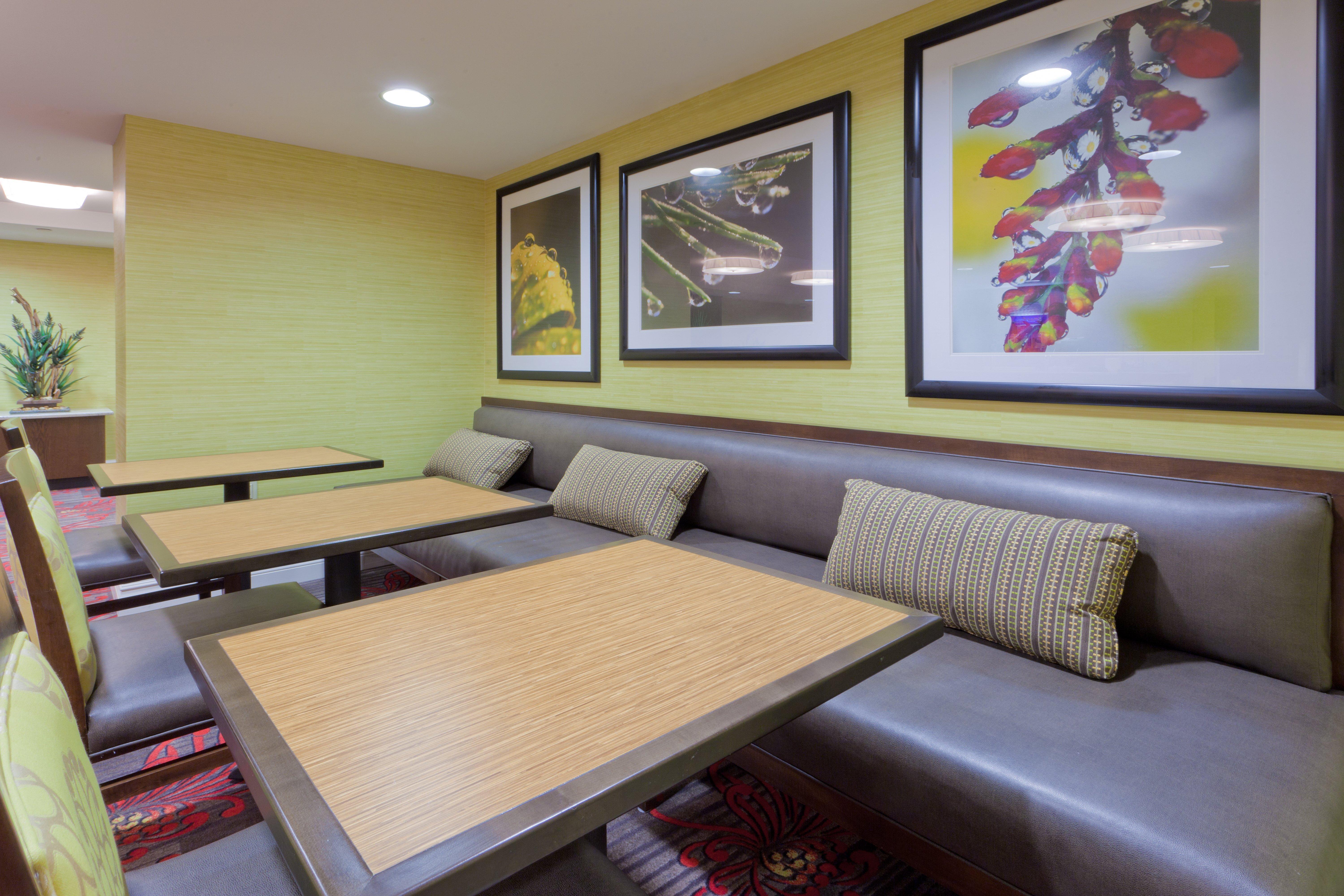 Holiday Inn Express - Neptune By Ihg Экстерьер фото