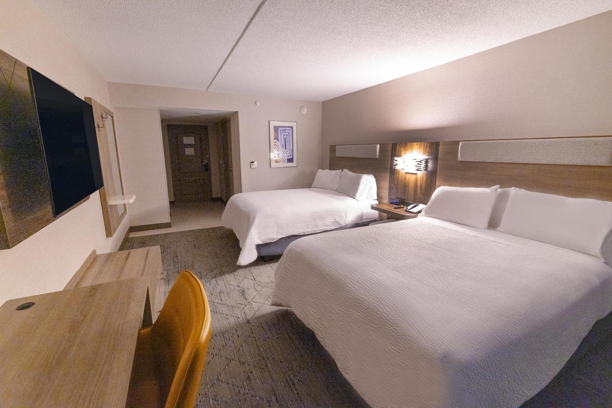Holiday Inn Express - Neptune By Ihg Экстерьер фото